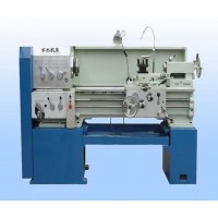 Heavy Duty Universal Lathe Machine